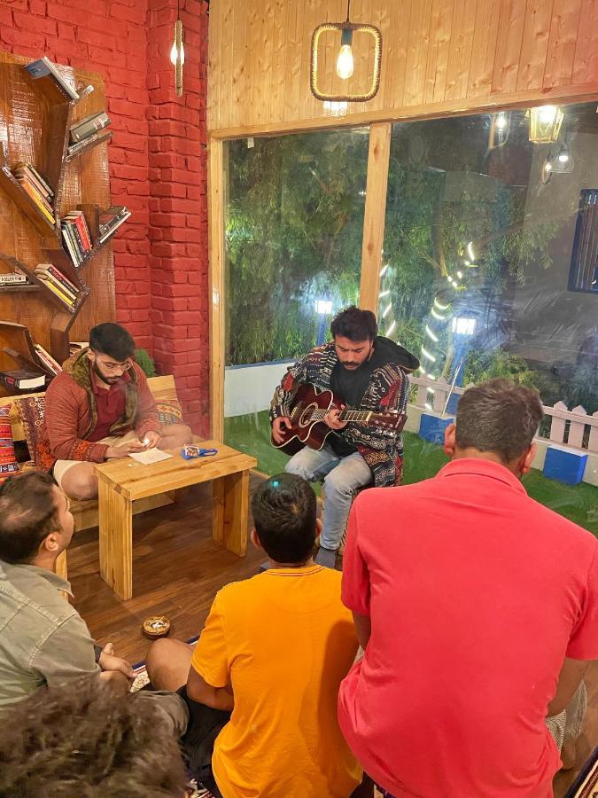 Ats -Manali Hostel Εξωτερικό φωτογραφία