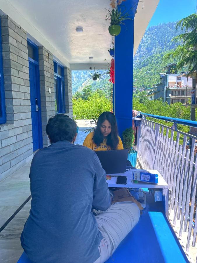 Ats -Manali Hostel Εξωτερικό φωτογραφία