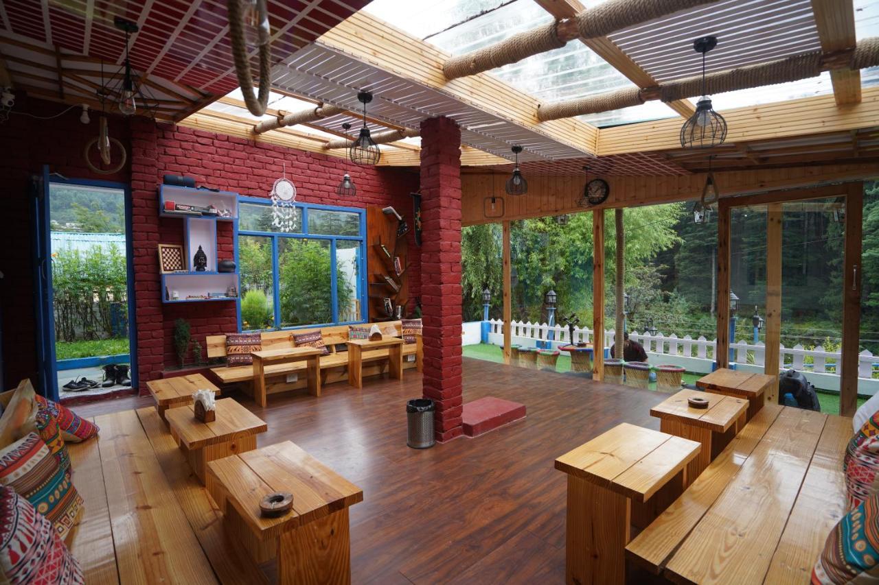 Ats -Manali Hostel Εξωτερικό φωτογραφία